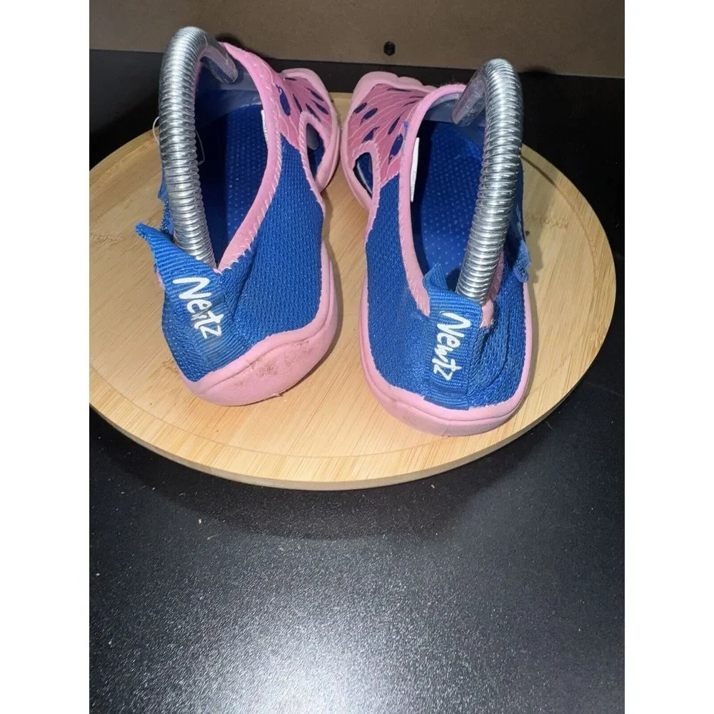 Newtz Girls' Youth Water Shoes Size 4-5‎ Girls Whale Pink/blue EUC